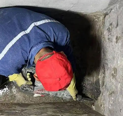 白茅湖农场电缆沟堵漏